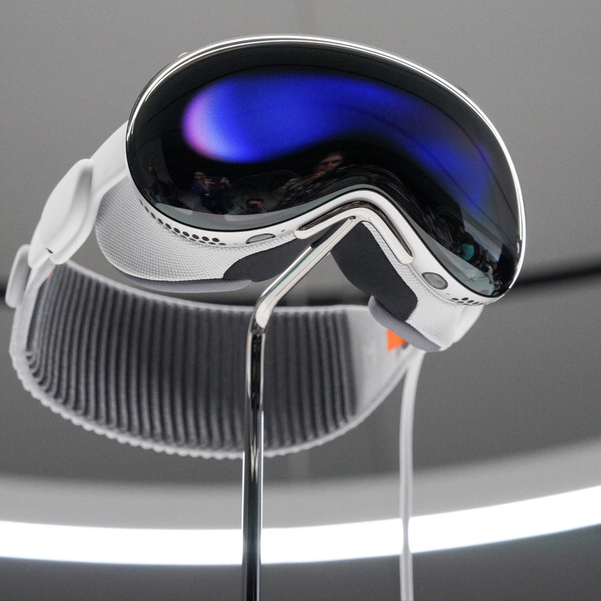 Apple Unveils Vision Pro in India